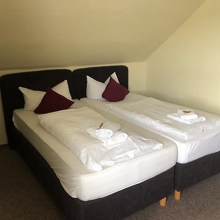 Hotel Gasthof Am Waldeck Oberthulba Екстер'єр фото