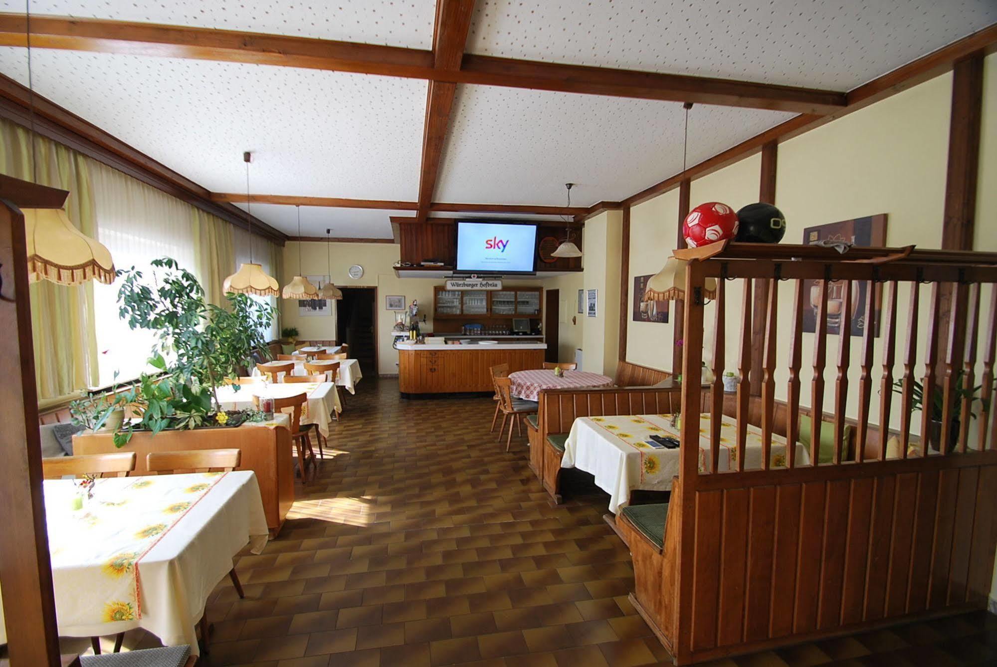 Hotel Gasthof Am Waldeck Oberthulba Екстер'єр фото