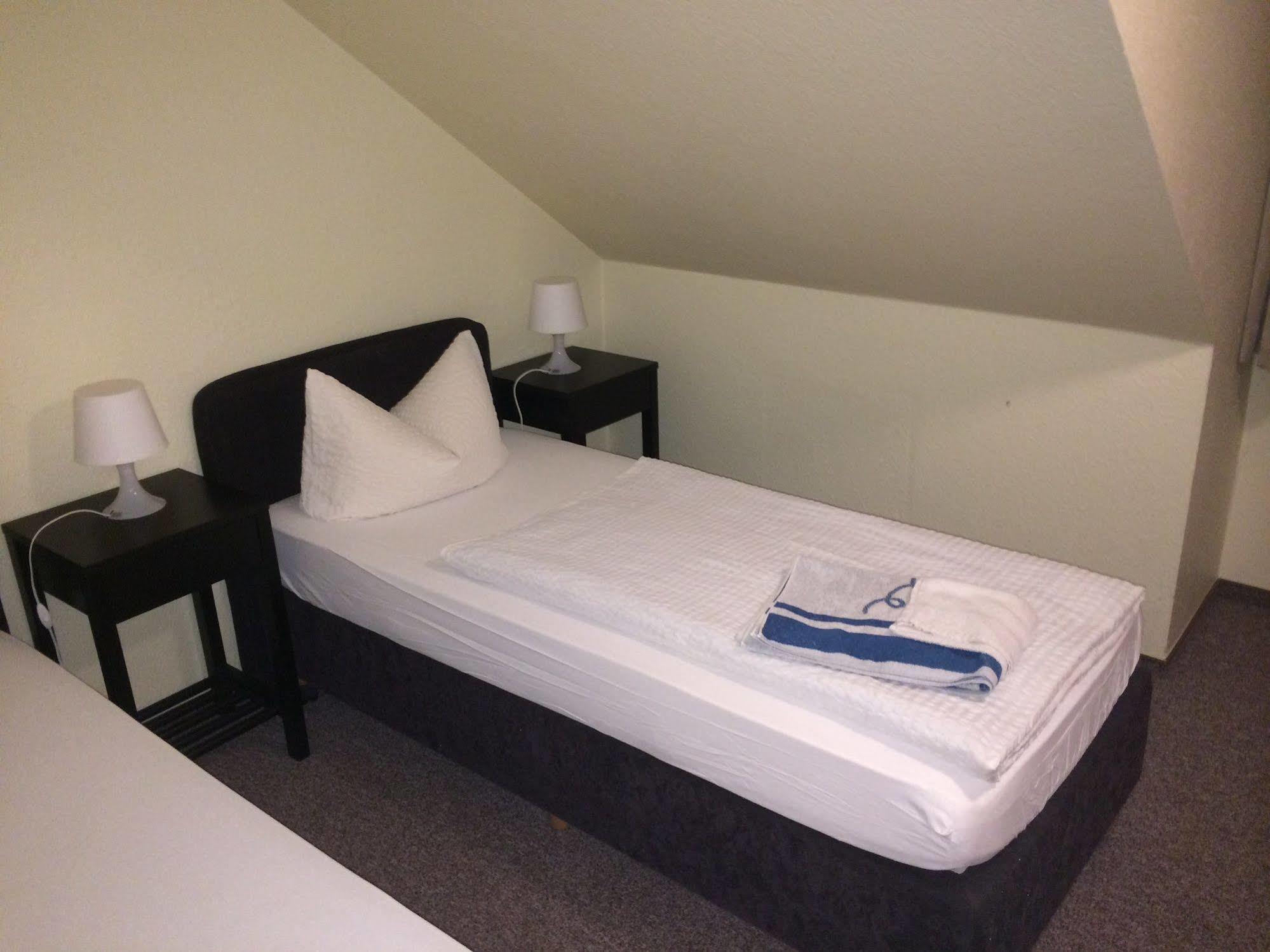Hotel Gasthof Am Waldeck Oberthulba Екстер'єр фото